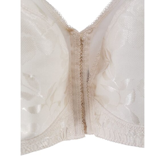 Playtex 18Hr Bra 44C Light Beige Front Close Flex Back Wirefree Full Coverage - Picture 4 of 7